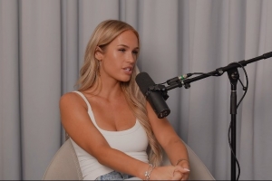 小波特:点赞别的美女照片也算出轨 但有时真是肌肉记忆随手点的