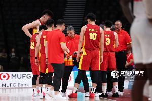 媒体人:男篮少则8个月多则全年无休 不取舍巅峰状态撑不了几年